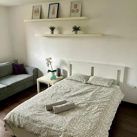 Flat Near Btc City - Free Parking リュブリャナ